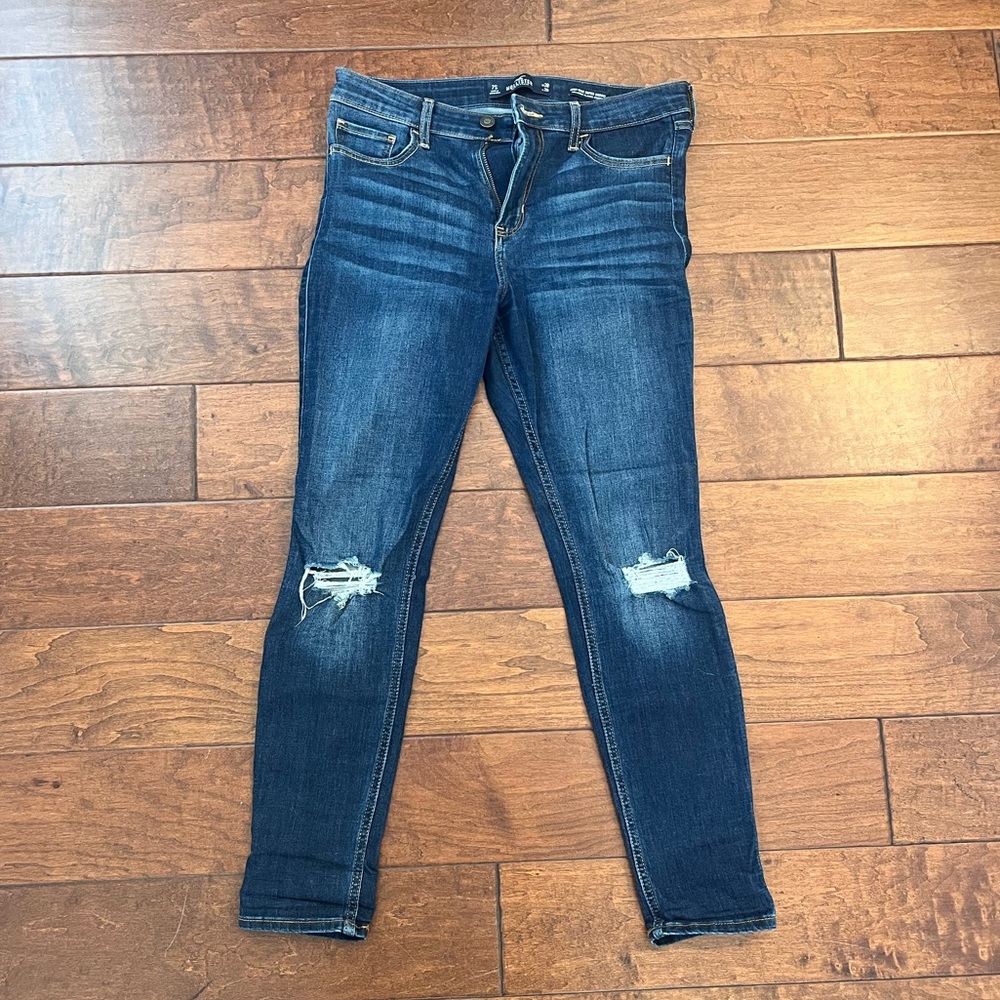 Hollister Super Skinny Jeans